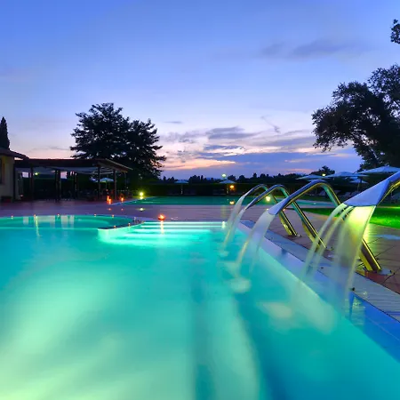 Unahotels Poggio Dei Medici Toscana Hotel