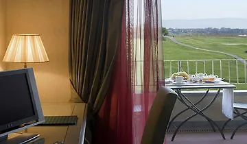 Unahotels Poggio Dei Medici Toscana Hotel 4*