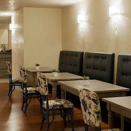 Unahotels Poggio Dei Medici Toscana