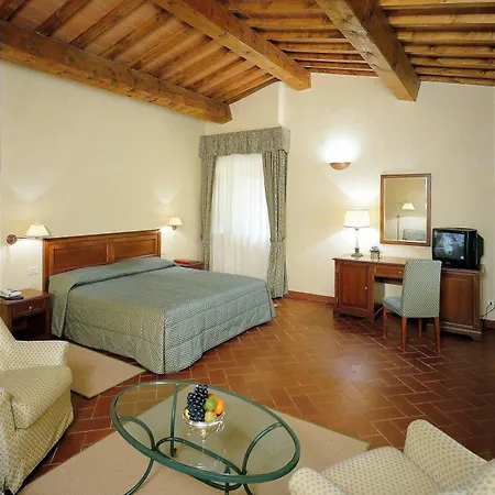 Unahotels Poggio Dei Medici Toscana Hotel