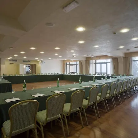 Unahotels Poggio Dei Medici Toscana 4* Scarperia