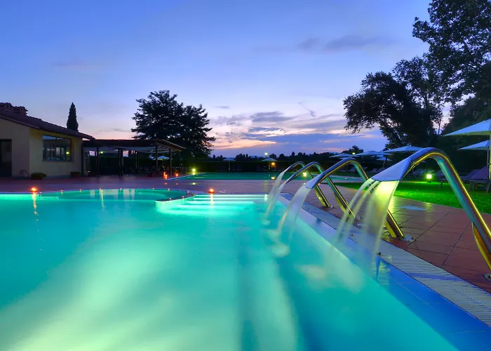 Unahotels Poggio Dei Medici Toscana Hotel