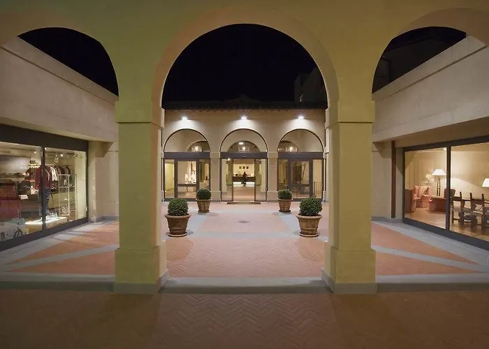 Hotel Unahotels Poggio Dei Medici Toscana