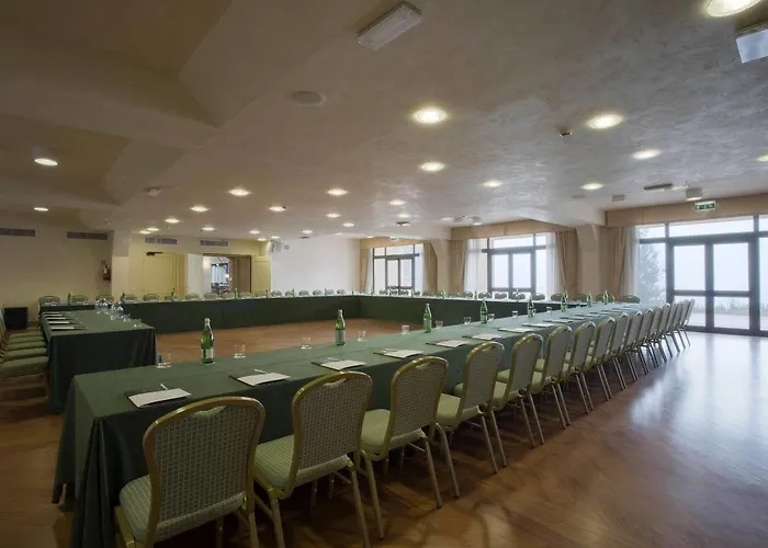 Unahotels Poggio Dei Medici Toscana 4* Scarperia