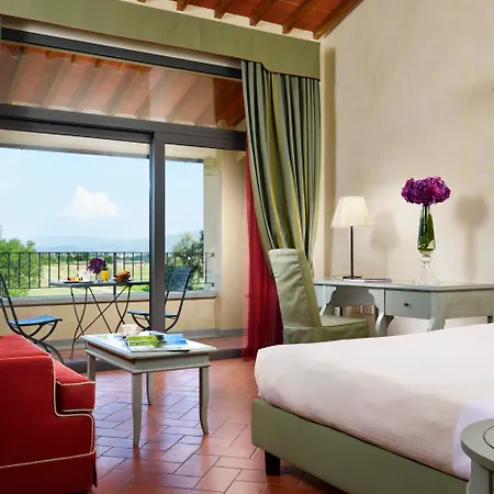 Unahotels Poggio Dei Medici Toscana Hotel