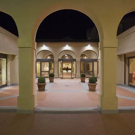 Hotel Unahotels Poggio Dei Medici Toscana