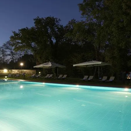 Unahotels Poggio Dei Medici Toscana Hotel 4*